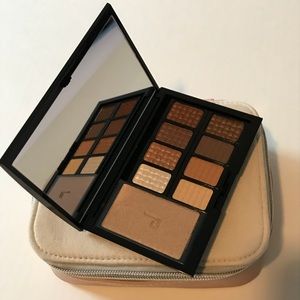 ⭐️DOUCCE Freematic Eyeshadow Pro Palette